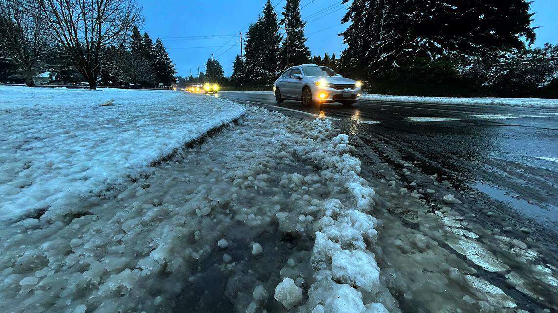 Overnight snow results in power outages, delays and closures in Thurston County