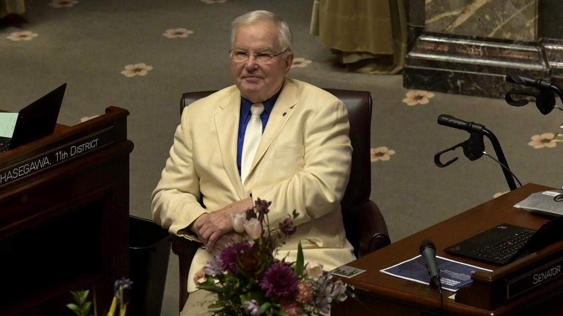 Longtime Olympia lawmaker Sam Hunt dies at 83, family announces