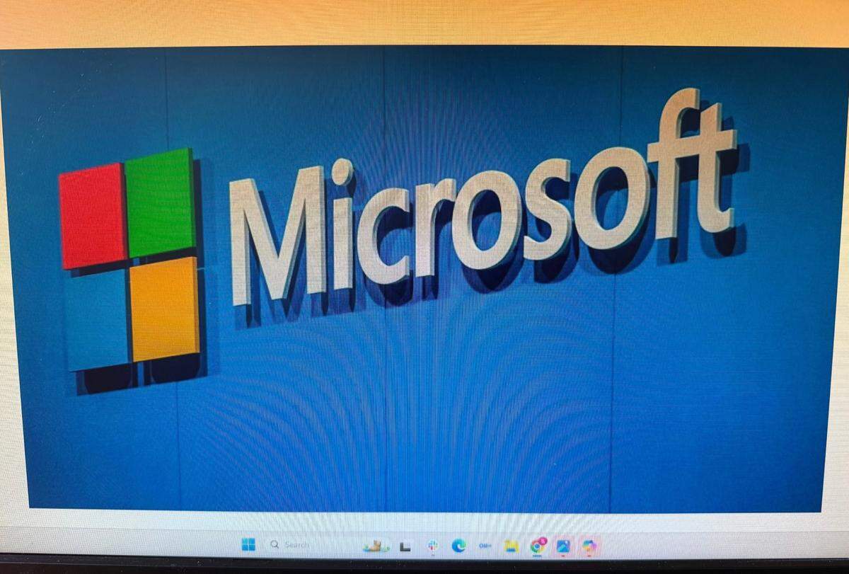 Microsoft logo is shown.