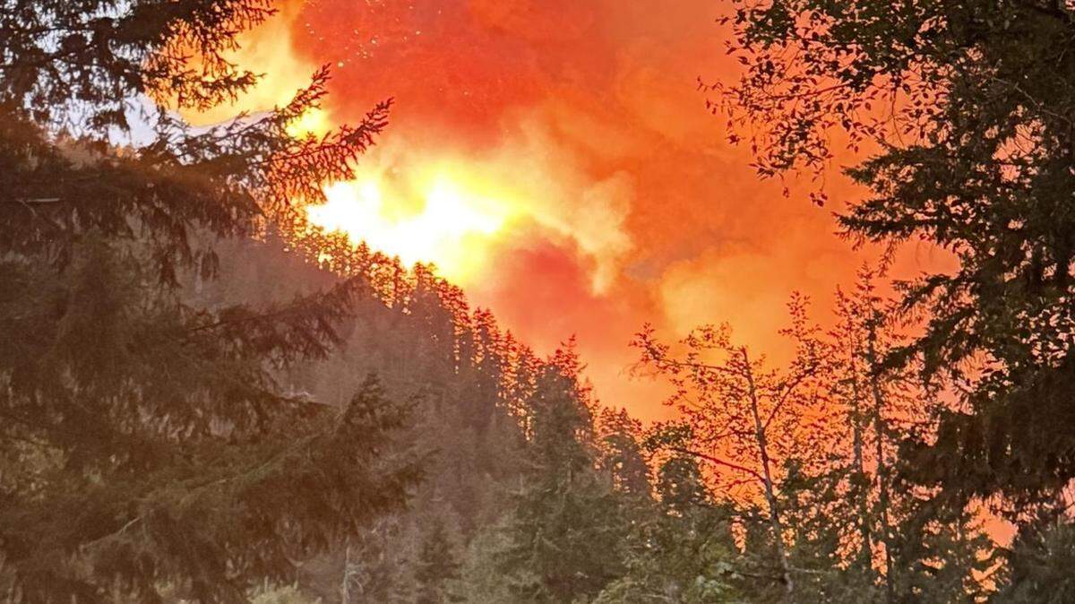 The Bear Gulch fire grew raged last week near Lake Cushman in Olympic National Park.