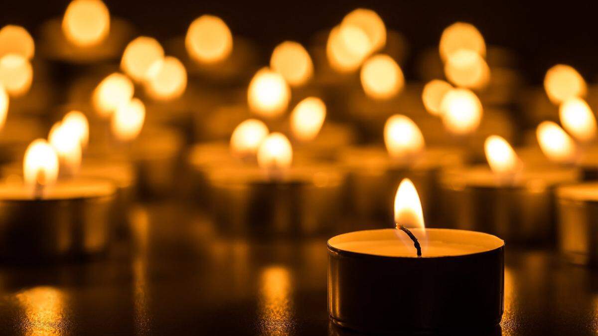 As the new year begins, it’s a time to cleanse your heart, sweeping out hate and other negatives and filling your soul with joy, love and laughter, Bea Hines writes.