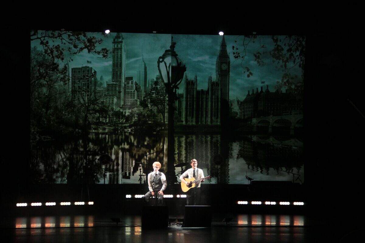 “The Simon & Garfunkel Story,” the concert-style touring musical about Paul Simon and Art Garfunkel’s days as a duo, will play at the Washington Center for the Performing Arts on Sunday.