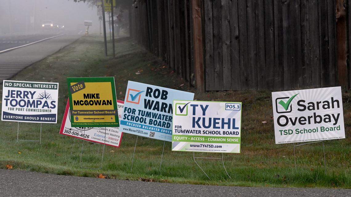Incumbents lead in early returns for local school board races