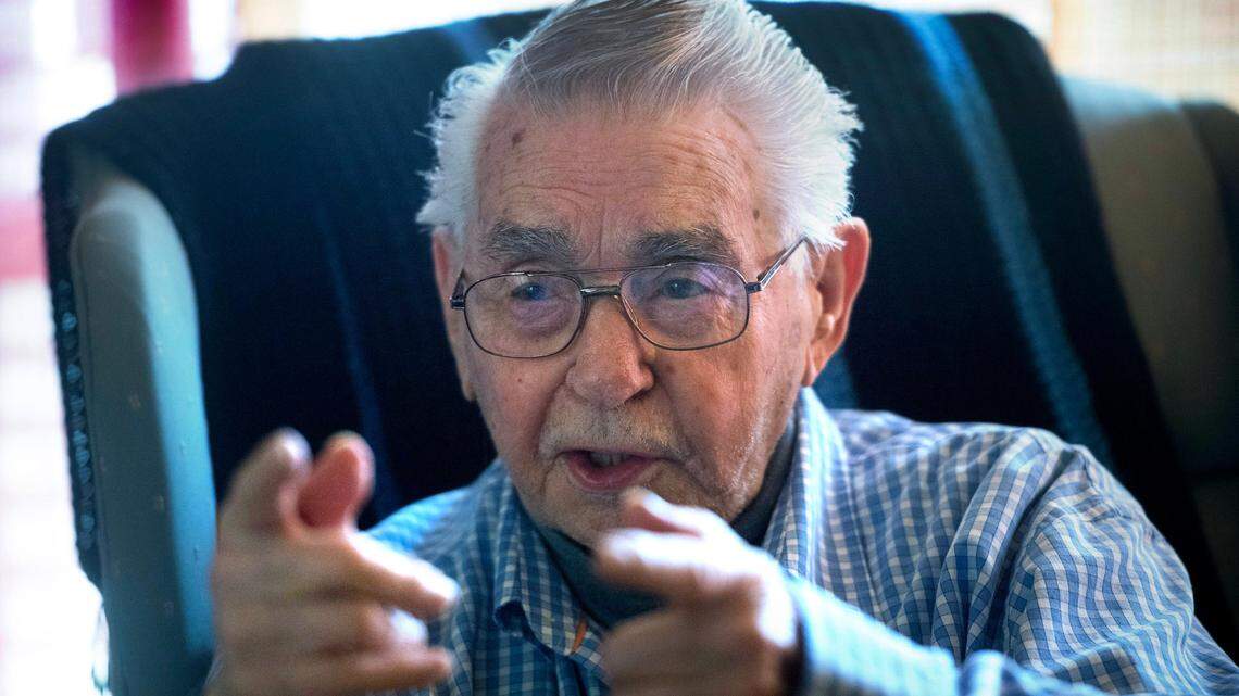 100-year-old WWII veteran is still without his Purple Heart. Friends want that to change