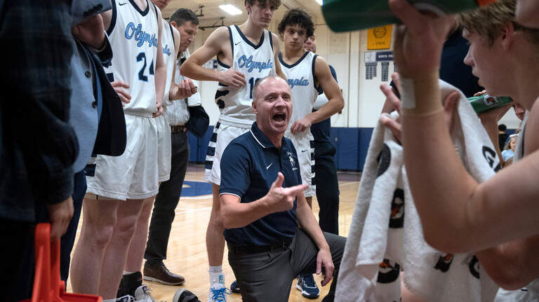 Olympia Bears top Rainier Beach, 65-49