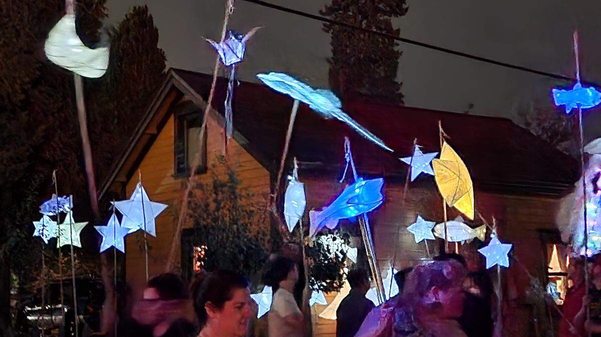 West Central Park wraps up its summer events with a Luminary Procession, in which all are invited to participate.