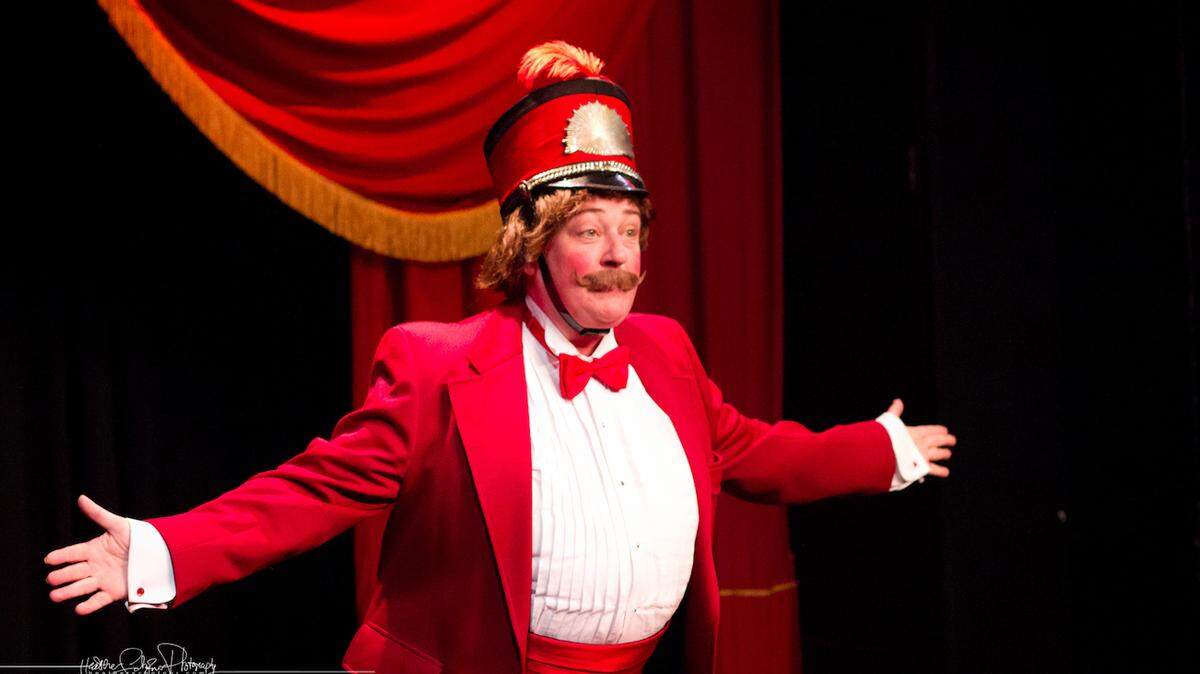 Entertainer Elizabeth Lord is Lord Franzannian and the creative force behind Lord Franzannian’s Royal Olympian Spectacular Vaudeville Show.