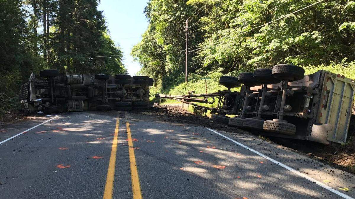 The scene of Thursday’s crash on U.S. Highway 101 north of Hoodsport.