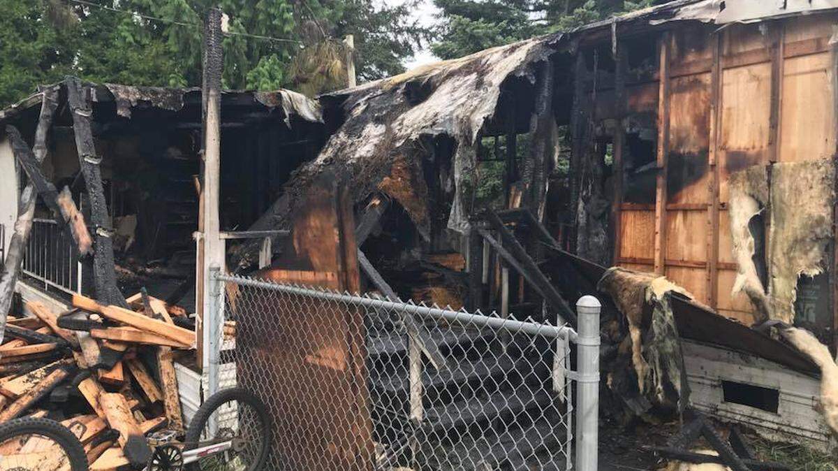 A grease fire in the kitchen sparked a blaze that destroyed a mobile home at Scott Lake in south Thurston County on Saturday.