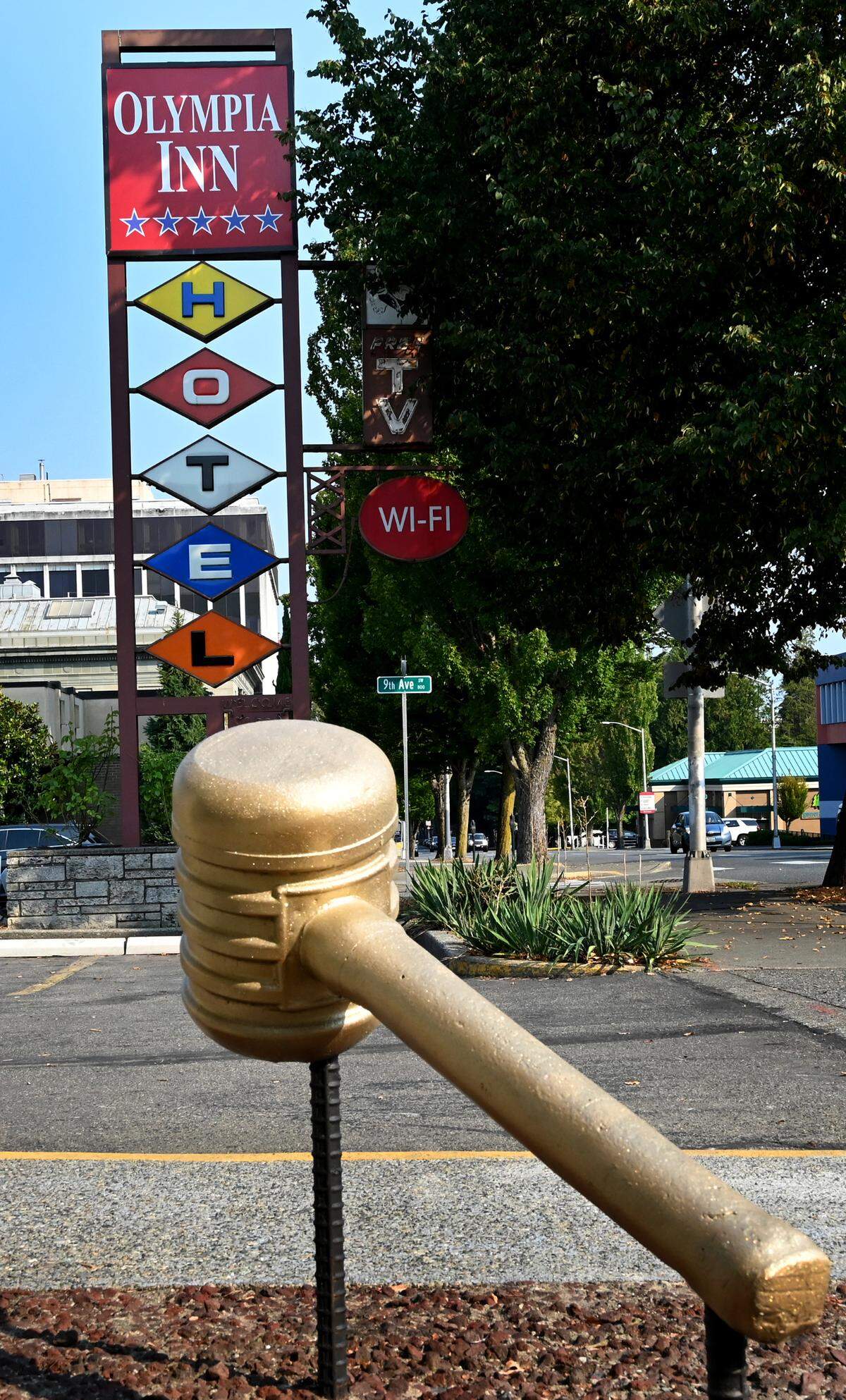 Well recognized after residing along Capitol Way S. in downtown Olympia for decades the Olympia Inn and the nearby large-scale golden gavel may well stay at Sandy’s Flats. The name “Sandy’s Flats” honors Sandy Betz, a former housing guest who was well recognized in and around the Olympia community