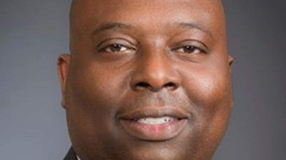 Kenton Buckner, one of three finalists for the position of chief of police in Olympia, withdrew from the race and resigned from the Syracuse Police Department on April 22.