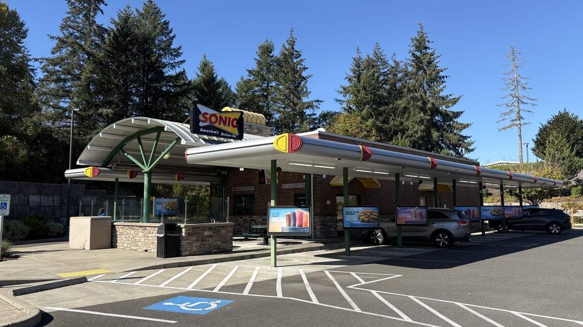 Olympia drive-in restaurant set to close this week, sign says