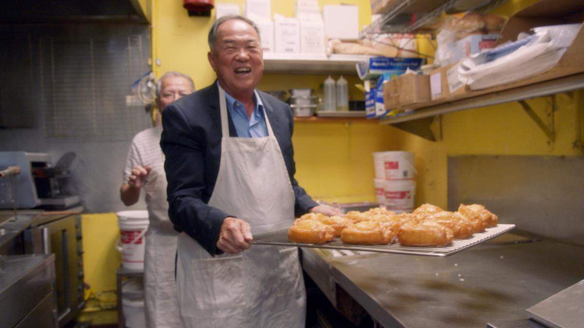 “Donut King” tells the tale of Ted Ngoy, a Cambodian refugee who fell in love with doughnuts when he arrived in the United States and went on to build a vast doughnut empire.