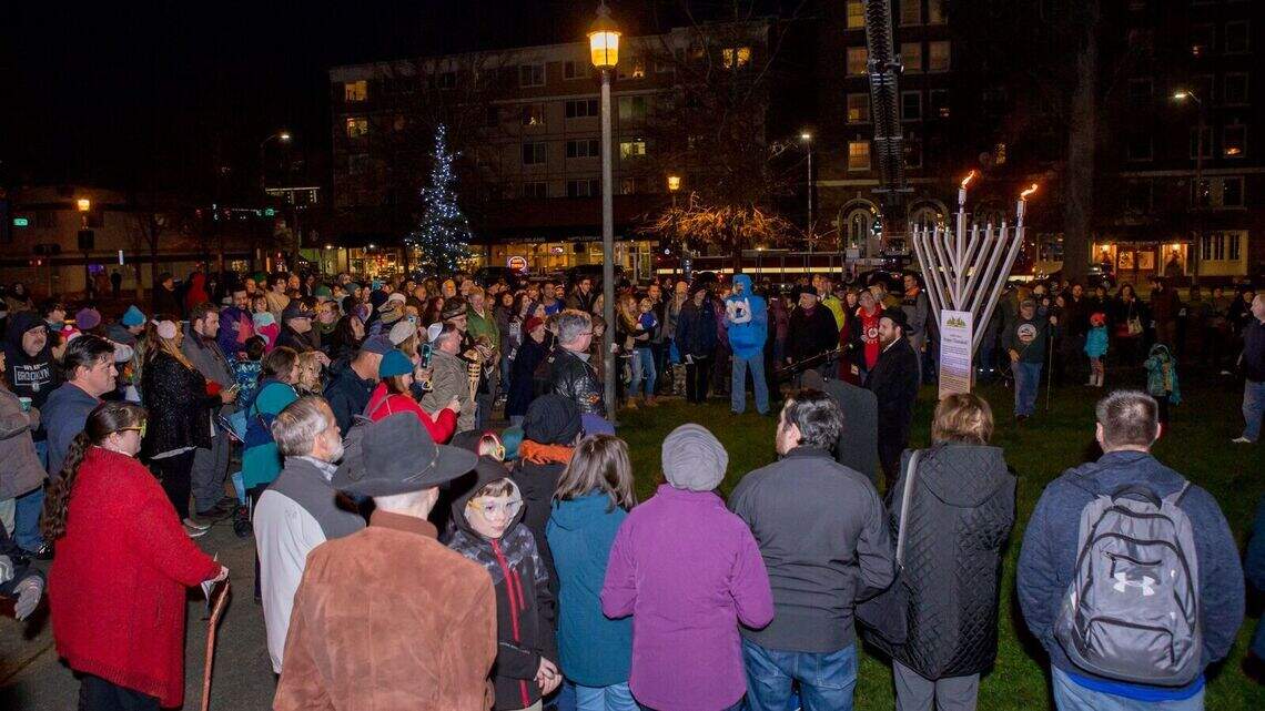 Olympia Jewish Center to host Hanukkah parade and menorah lighting Sunday