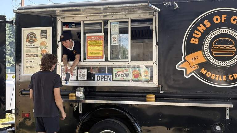 Olympia-area burger joint with fresh patties eyes brick-and-mortar location