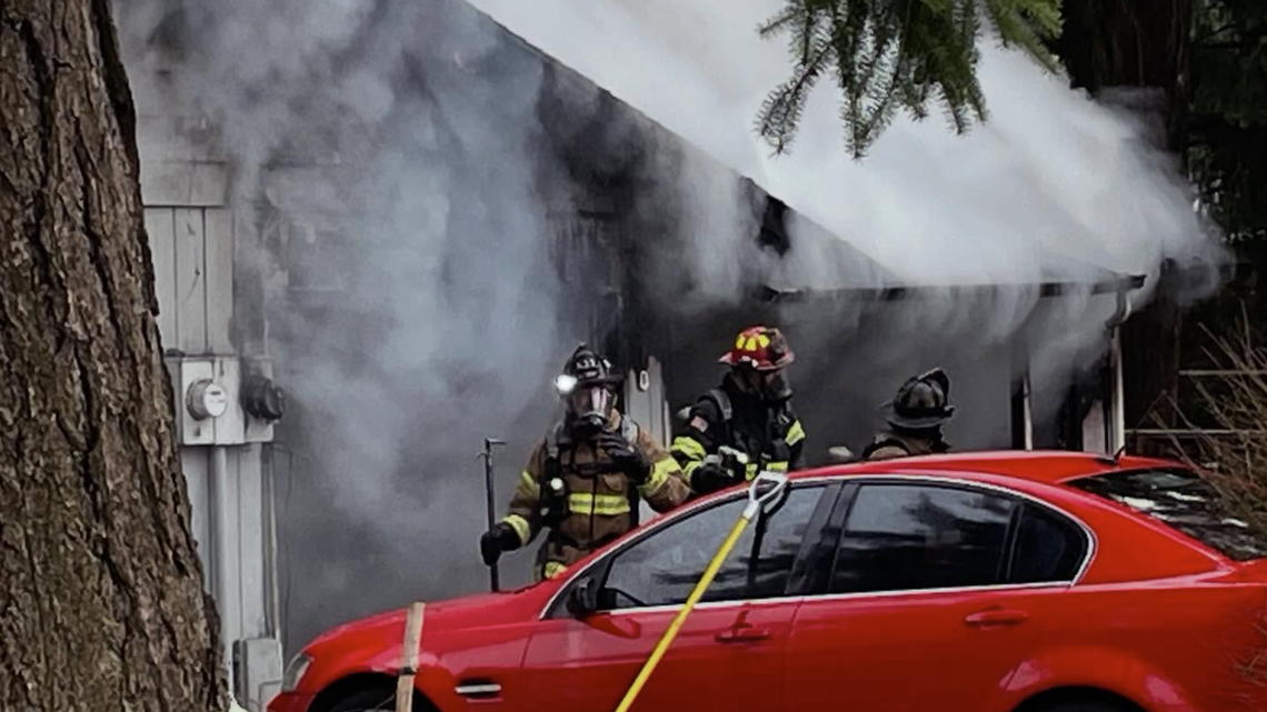 Thurston County man sets home on fire as deputies try to evict him, sheriff says