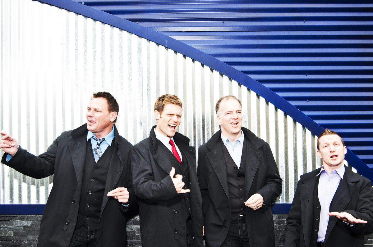 Seattle a cappella quartet The Coats will be spooling out sweet harmonies Friday at Huntamer Park in Lacey.