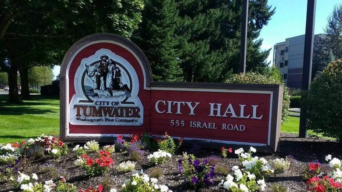 Tumwater City Council met Tuesday night and moved to schedule a joint public hearing with the Board of County Commissioners for Jan. 18 to discuss the joint approval of an interlocal agreement to allow for property annexation.