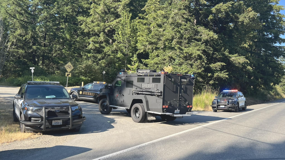 Deputies arrest man after he barricaded himself in home with weapons, tactical gear