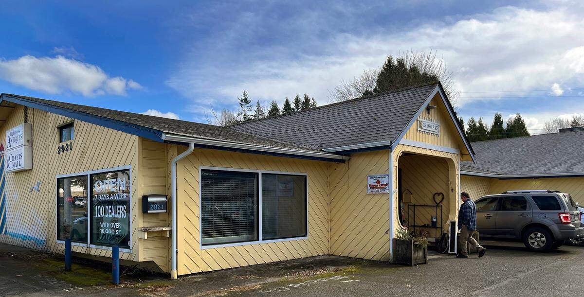 Lighthouse Antiques & Crafts is being forced to move from their current location at 2921 Pacific Ave SE, Photo: March 5, 2025