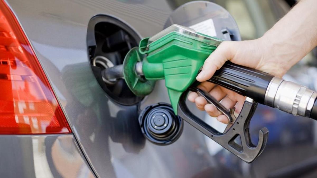 Gas prices rose 0.5 cents on Monday over Sunday’s average price, settling at $2.322 per gallon.
