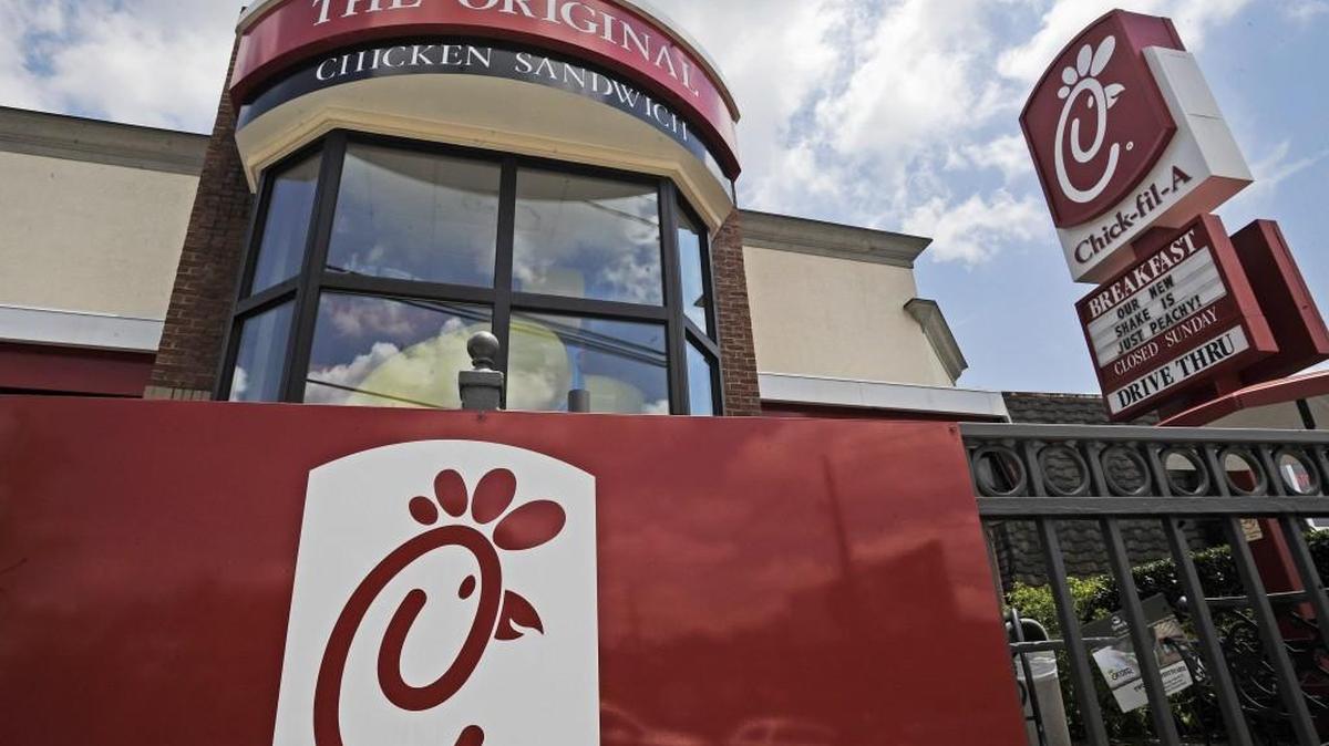 This file photo shows a Chick-fil-A fast food restaurant in Atlanta in 2012. The Georgia-based chain has filed an application to put a drive-thru in Lakewood.