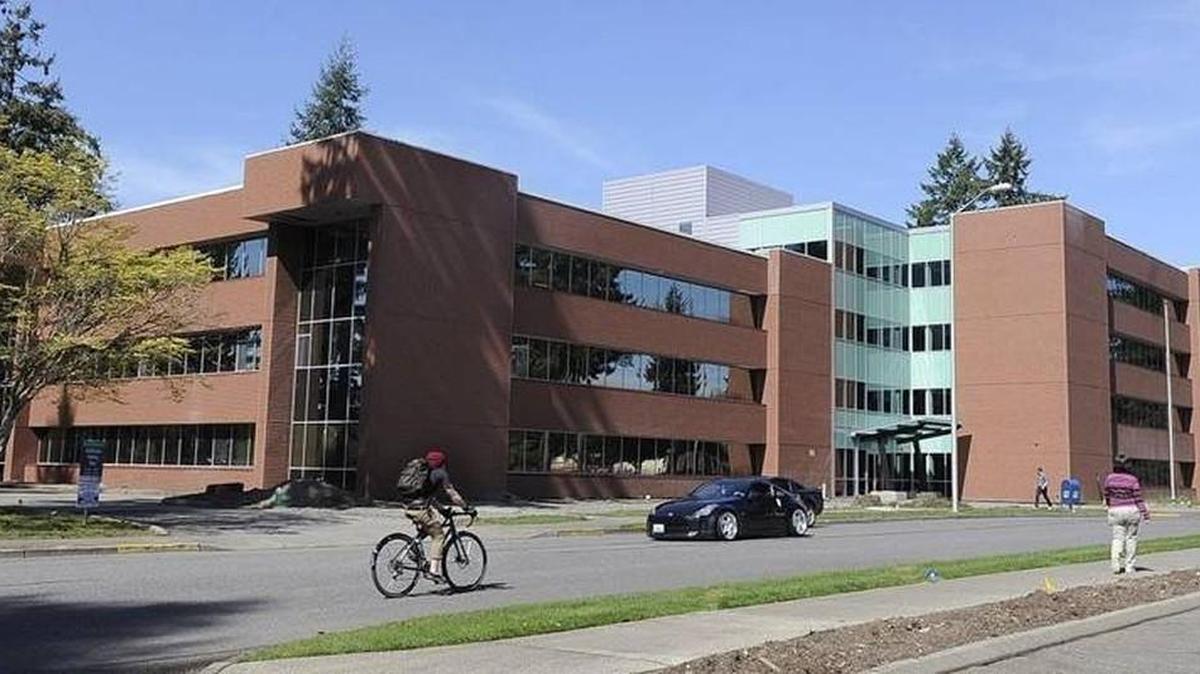 US HealthVest wants to bring South Sound Behavioral Hospital to this building in Lacey near Huntamer Park.