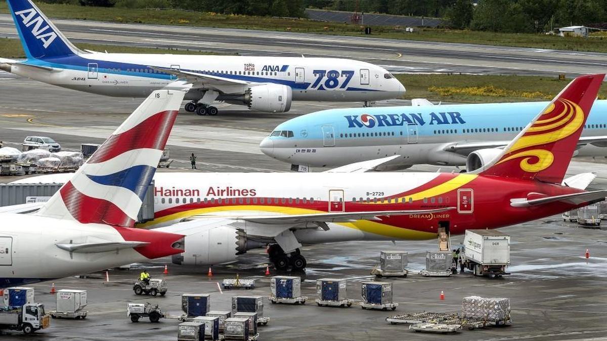 Planes on the tarmac at Sea-Tac Airport in 2015.