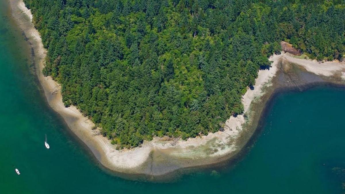 An expansion of Jacobs Point Park on Anderson Island recently made the Nisqually Reach Aquatic Reserve the largest protected marine park in the South Puget Sound.