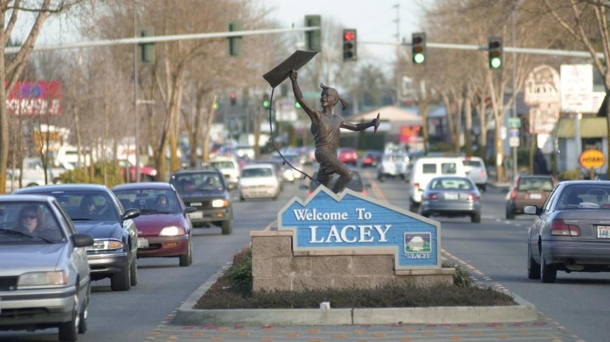 Lacey’s “Kite Girl” greets people crossing the city boundary.