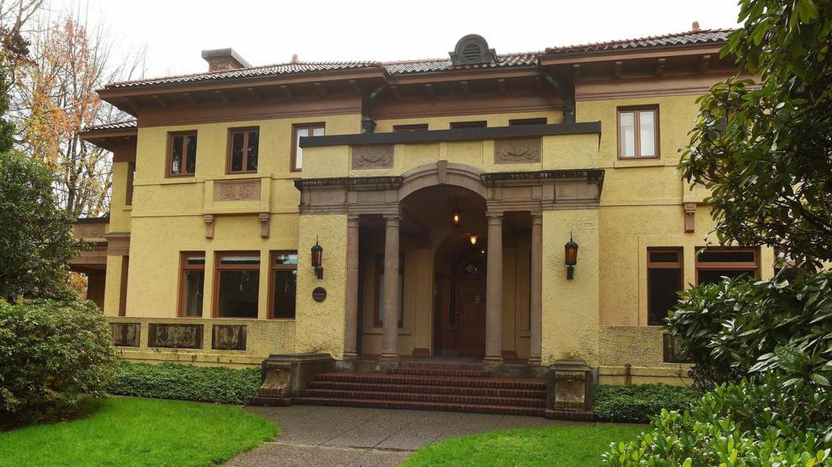 Frederica Bowcutt, faculty at The Evergreen State College, will talk about the historical ecology of South Sound prairies annd the associated oak woodlands at the Lord Mansion Tuesday evening.