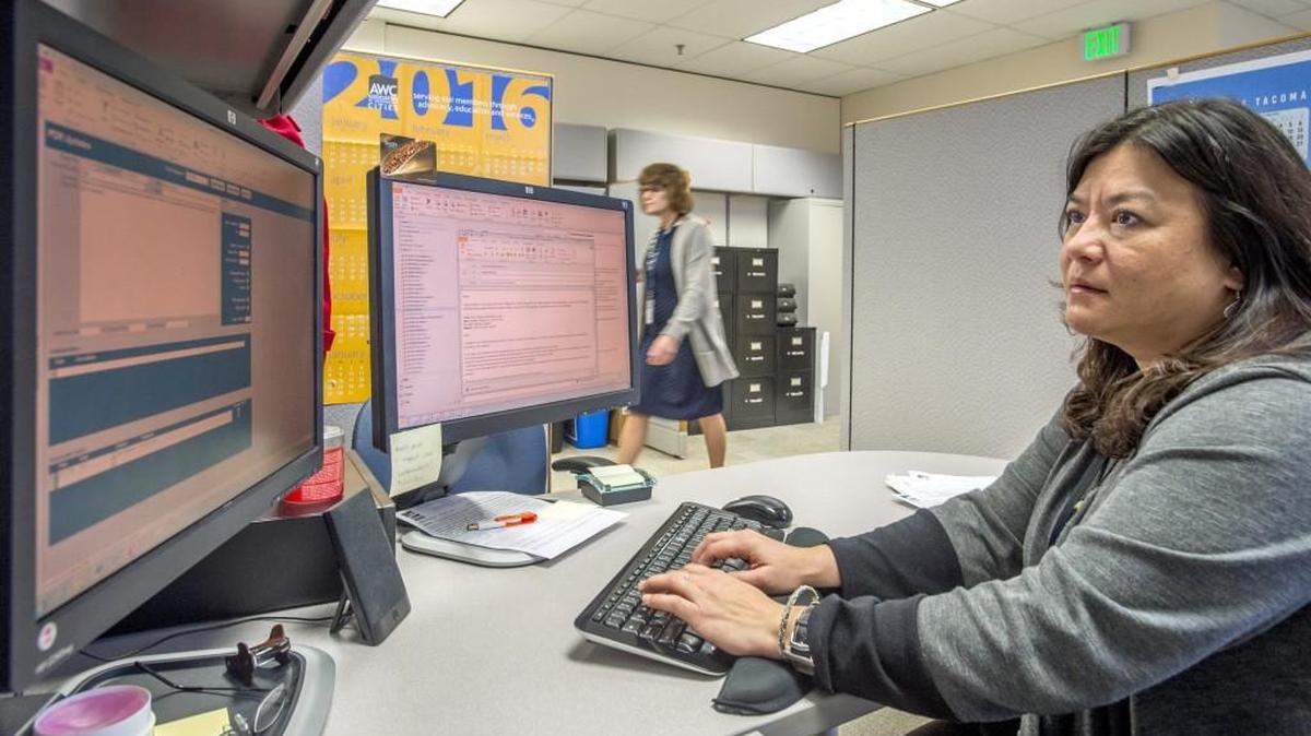 The City of Olympia expects to field about 1,575 public records requests in 2016. The average request costs about $125 in staff time, leading to an estimated total expense of nearly $197,000