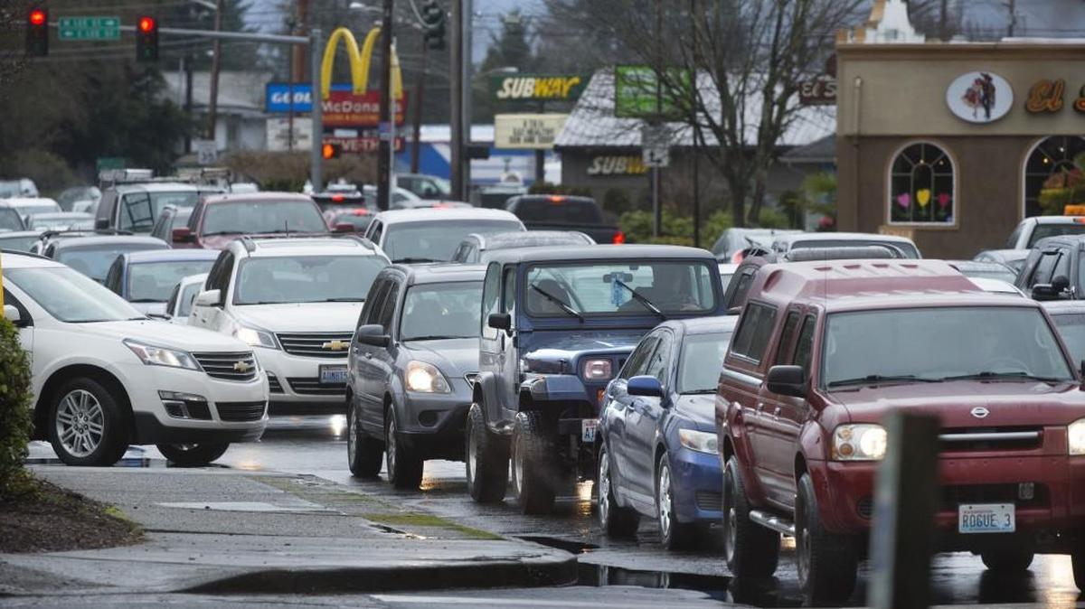 Traffic backs up on Capitol Boulevard at the Trosper Road light in Tumwater on Friday, Jan. 12, 2018. A story about planned roundabouts for the area was one of the most-read stories last week at www.theolympian.com.