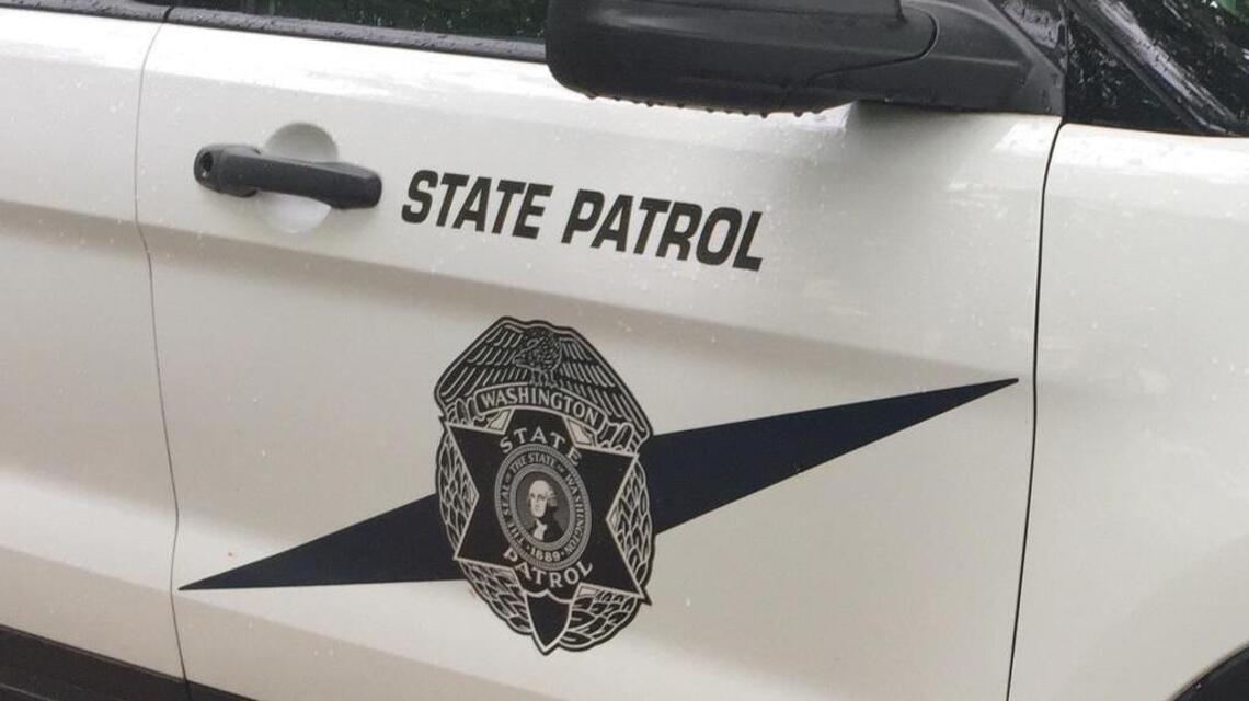 Four-car wreck on I-5 blocks lanes in Thurston County on Thursday