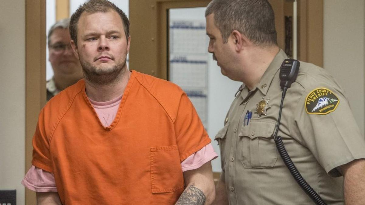 Matthew Leupold, the man accused of decapitating two women and torching a house in Tacoma to cover up the crime, is arraigned in Pierce County Superior Court Jan. 11, 2017.