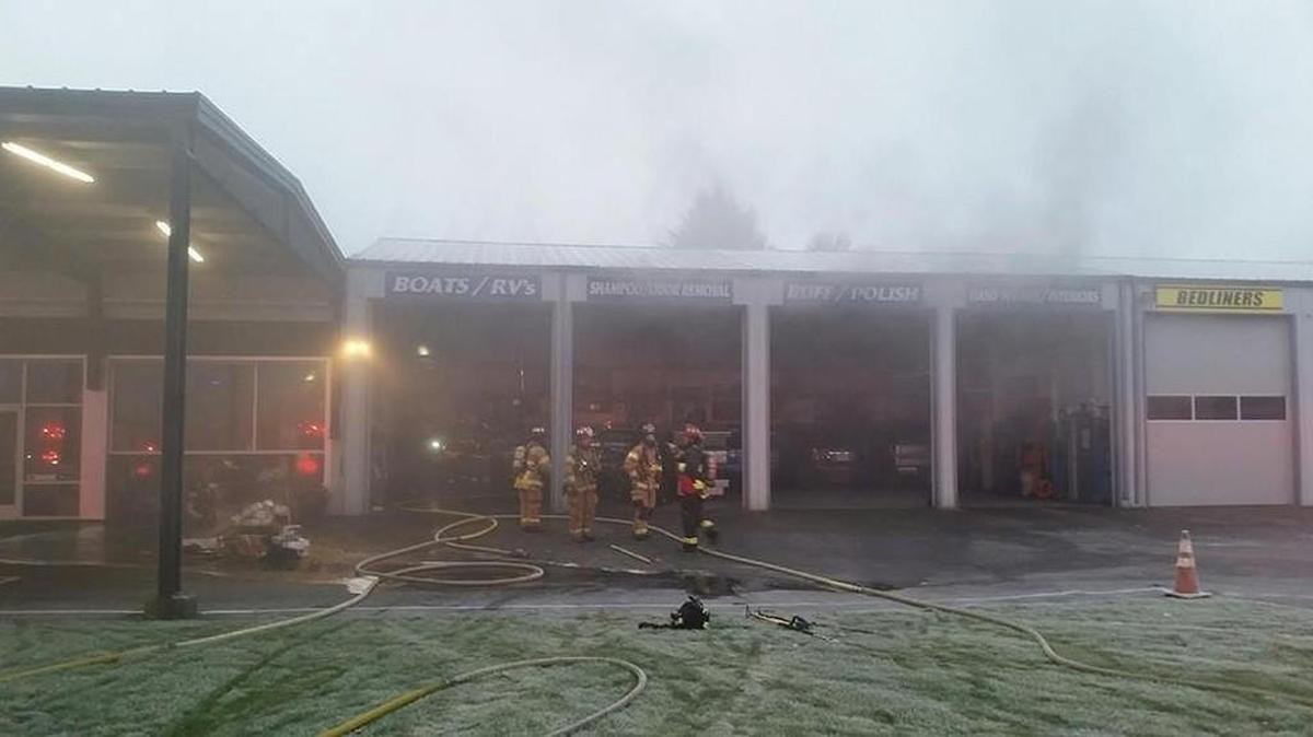 Crews responded to a commercial structure fire on Capitol Boulevard on Saturday morning.