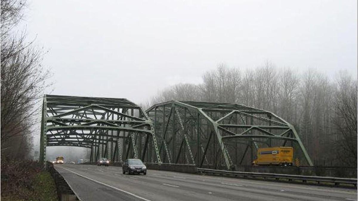 This I-5 bridge is scheduled to be cleaned this weekend and next weekend. WSDOT says drivers should expect delays.
