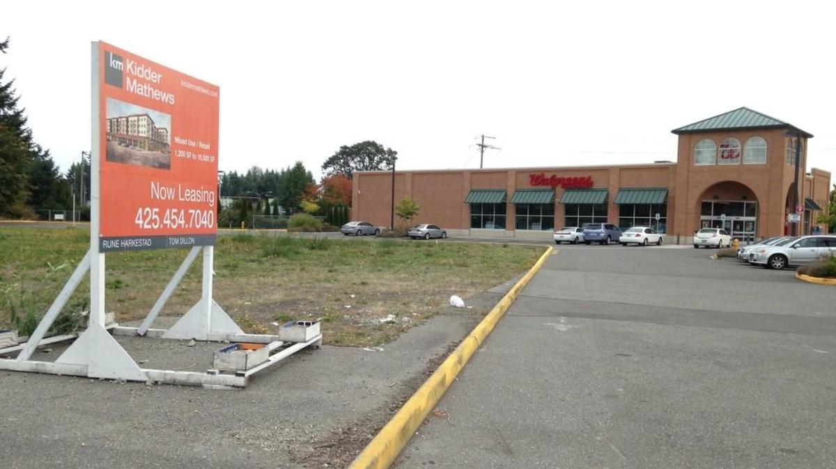
A 5-story, 210-unit affordable senior apartment building with retail space on the ground floors will soon be in the works at 710 Trosper Road near I-5 in Tumwater. The development is located next to a Walgreen’s at the corner of Trosper and Littlerock roads.

