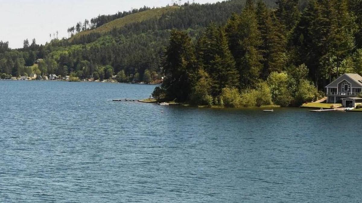 The toxic algae advisory for Summit Lake has been lifted.