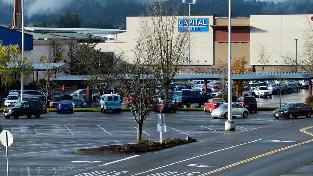 Officials at Capital Mall have proposed building an outdoor walking trail and dog park around the mall’s perimeter as early as next year.