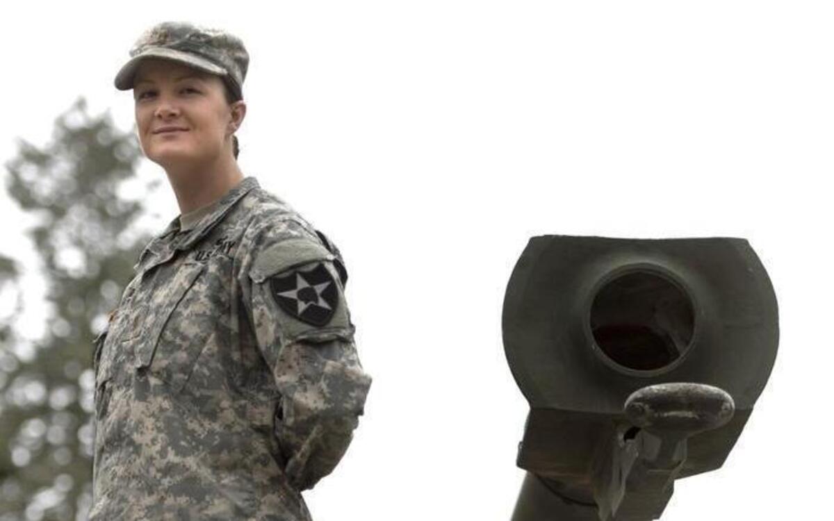 Lt. Taylor Cardosi was the first female officer to command a howitzer platoon at Joint Base Lewis-McChord.