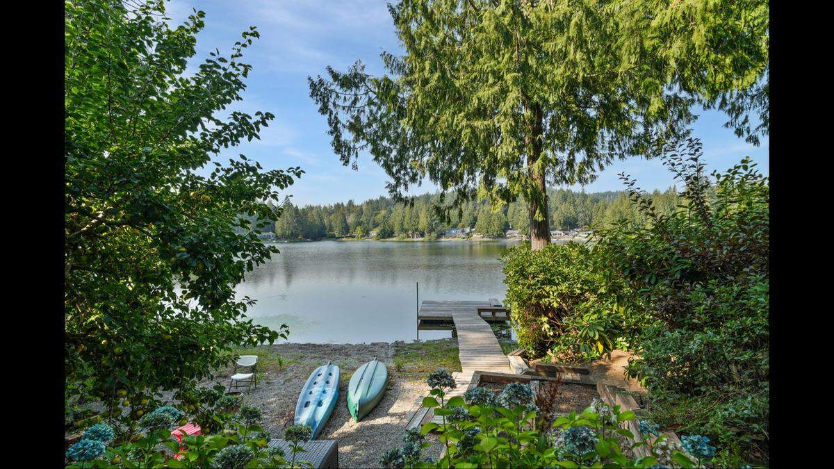 A home in the Ken Lake area of Olympia is on the market.