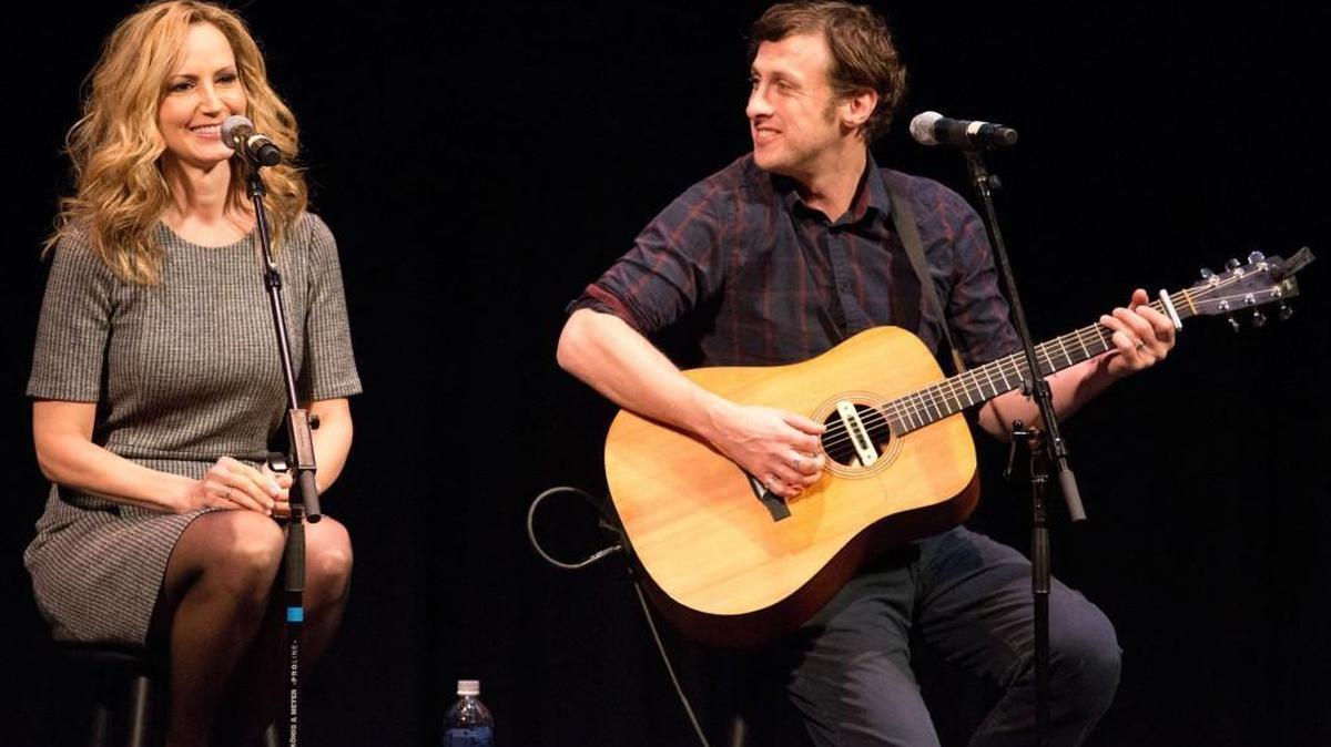 The annual Pizza Klatch Gayla fundraiser included music by Chely Wright, left, one of the first country singers to come out as gay.