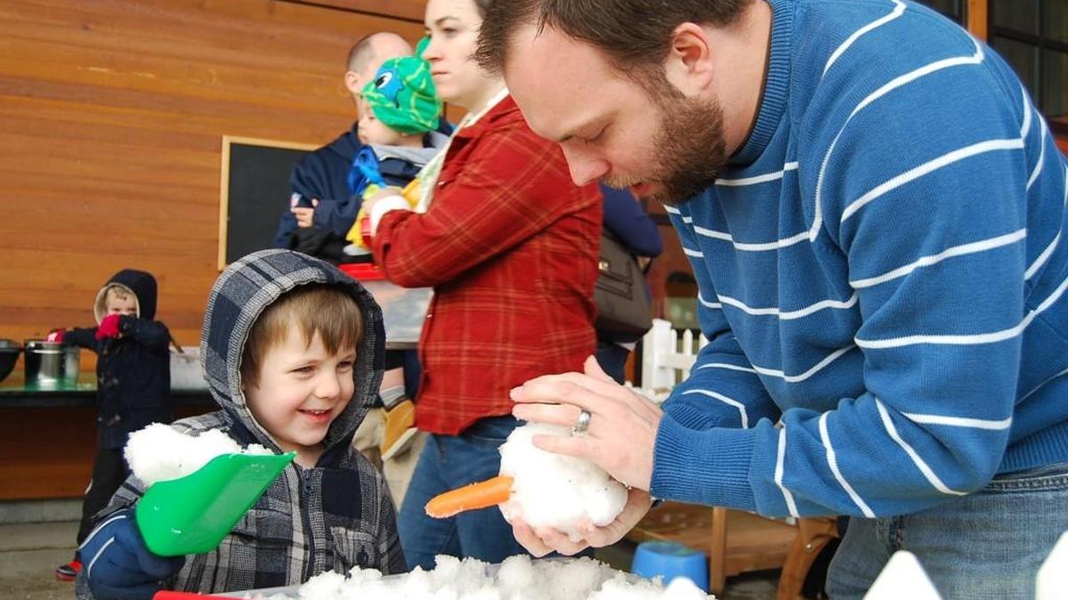 Snow Days at the Hands On Children’s Museum, Jan. 22: Construct a miniature snow fort, experience the snowball smash, 11 a.m.-3 p.m. Free with admission. hocm.org/ snow-days.