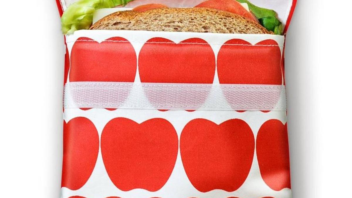Packing a healthy lunch or snacks to take to work is one way to incorporate healthy behaviors into your workday.