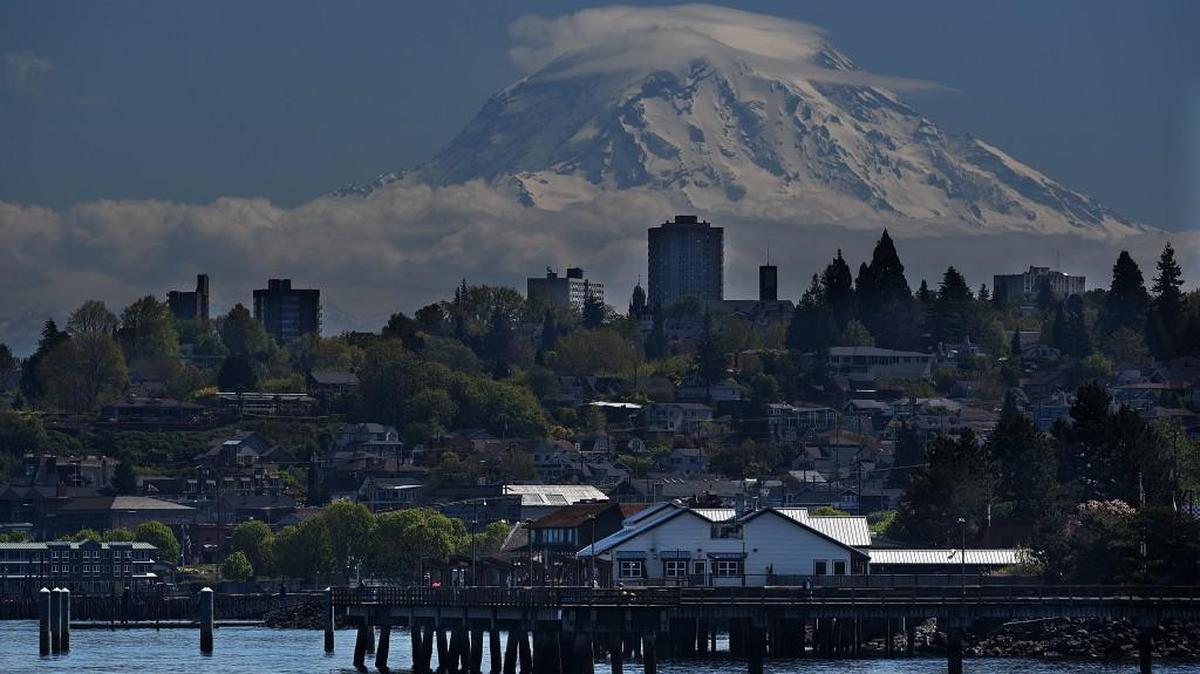 
Mount Rainier looms over Tacoma's Ruston waterfront on a sunny spring day Friday April 17, 2015.
