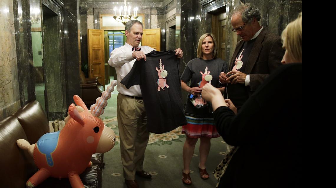 At the Washington Legislature, Balloonicorn continues a tradition