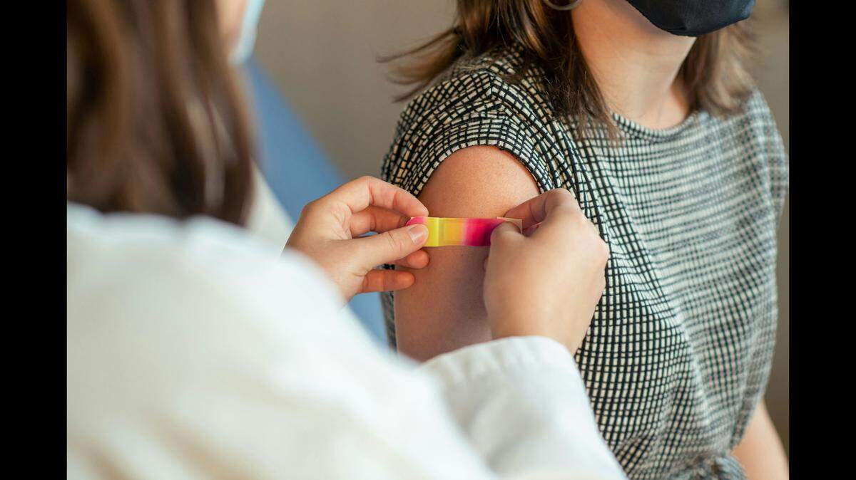 Health officials recommend annual flu shots for people 6 months and older.