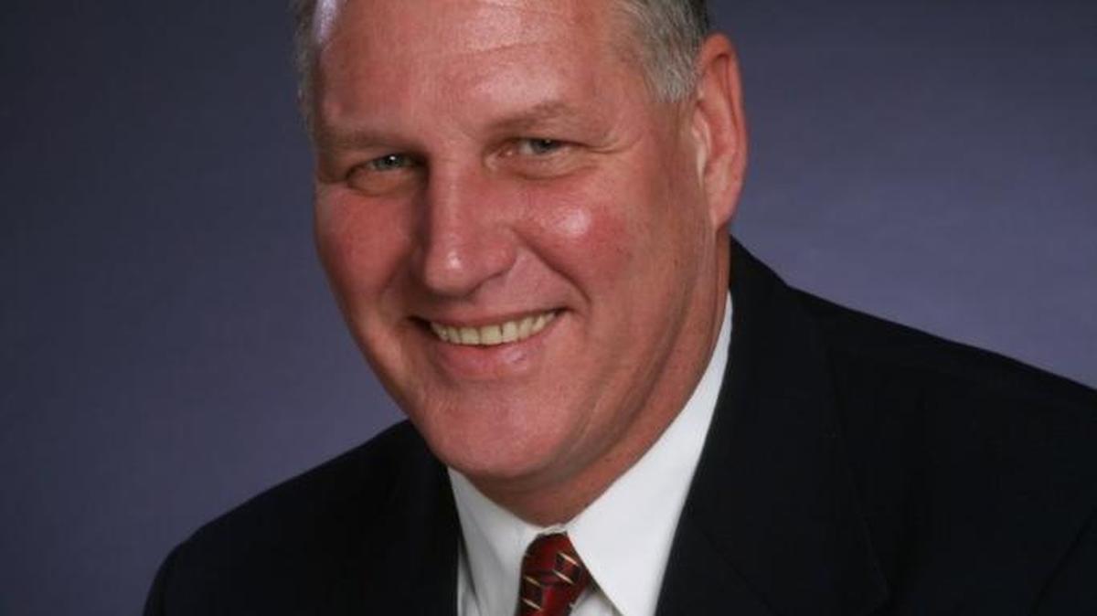 CRAIG HILLIS