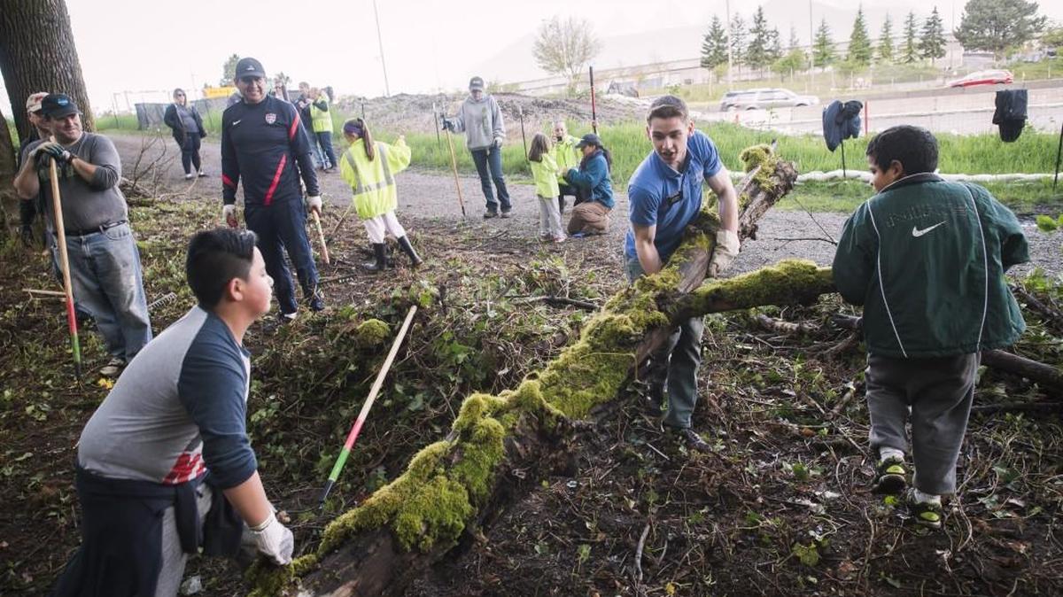 Volunteers are needed to help cleanup area parks during Parks Appreciation Day on Saturday.